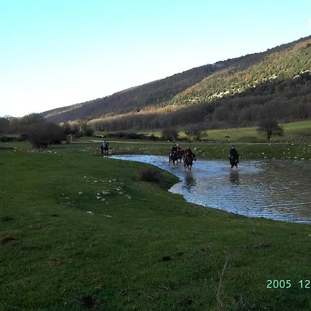 Menta E Rosmarino 2* Monte SantʼAngelo