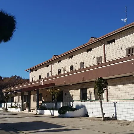 Ξενοδοχείο Menta E Rosmarino 2*