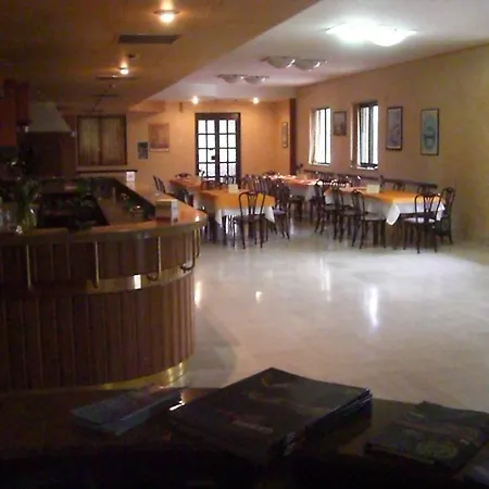 Menta E Rosmarino 2* Monte SantʼAngelo